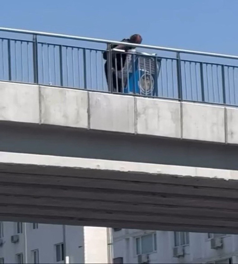 İstanbul'daki üst geçitte 11 aylık SMA hastası Muhammet'in hayatını çaldılar - Resim: 3