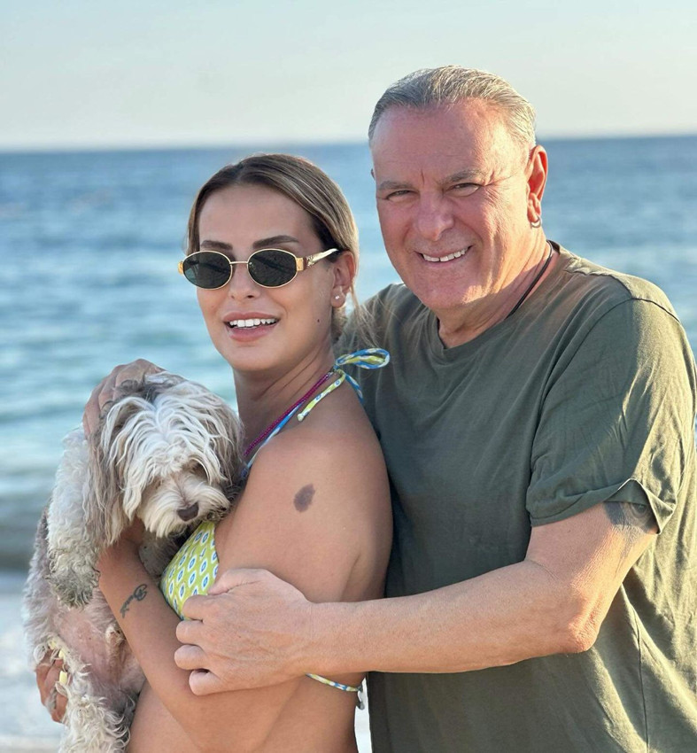 Burak Sergen 26 yaş küçük eşiyle yaz tatilinde aşka geldi - Resim: 3