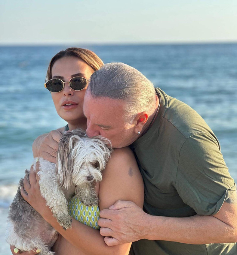 Burak Sergen 26 yaş küçük eşiyle yaz tatilinde aşka geldi - Resim: 2