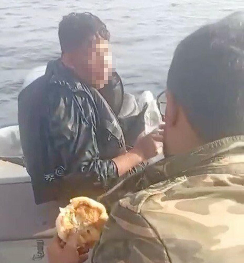 Denizin ortasında 12 saat boyunca ölüm kalım savaşı! - Resim: 4