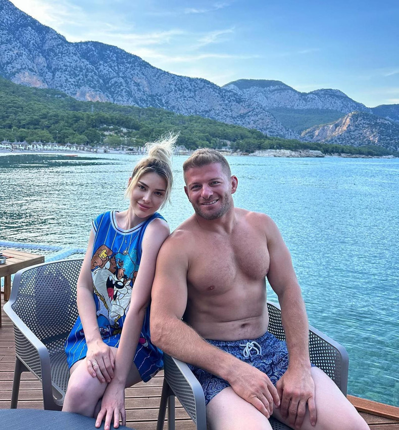 Survivor İsmail Balaban ile eşi İlayda Şeker'in kızlarına verdikleri isim dikkat çekti - Resim: 1