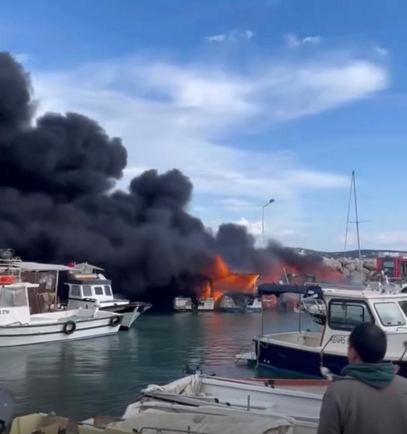 Ünlü tatil cennetinde korku dolu anlar: Tekneler alev alev yandı - Resim: 3
