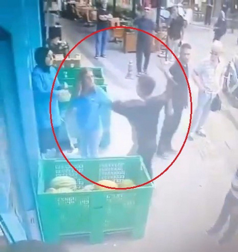 Markette sevgilisini darp edip, bir kişiyi bıçaklayıp serbest kaldı - Resim: 1