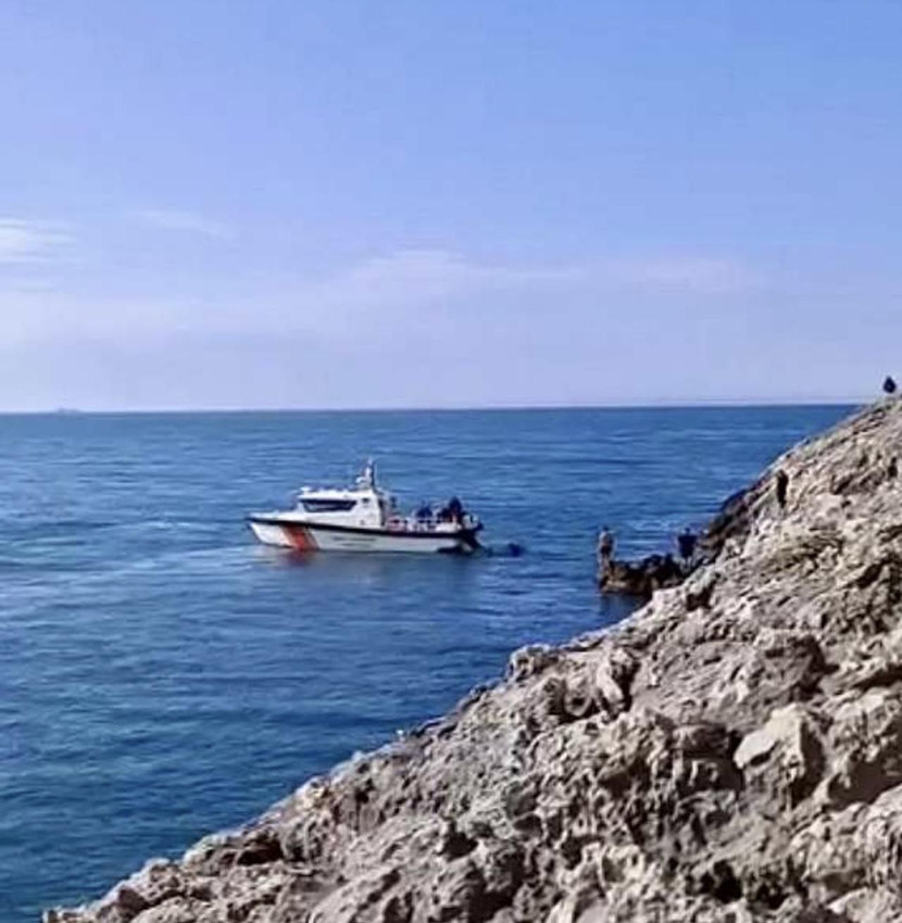 Karadeniz'de korku dolu anlar: 15 metre derinlikte baygın halde bulundu - Resim: 2