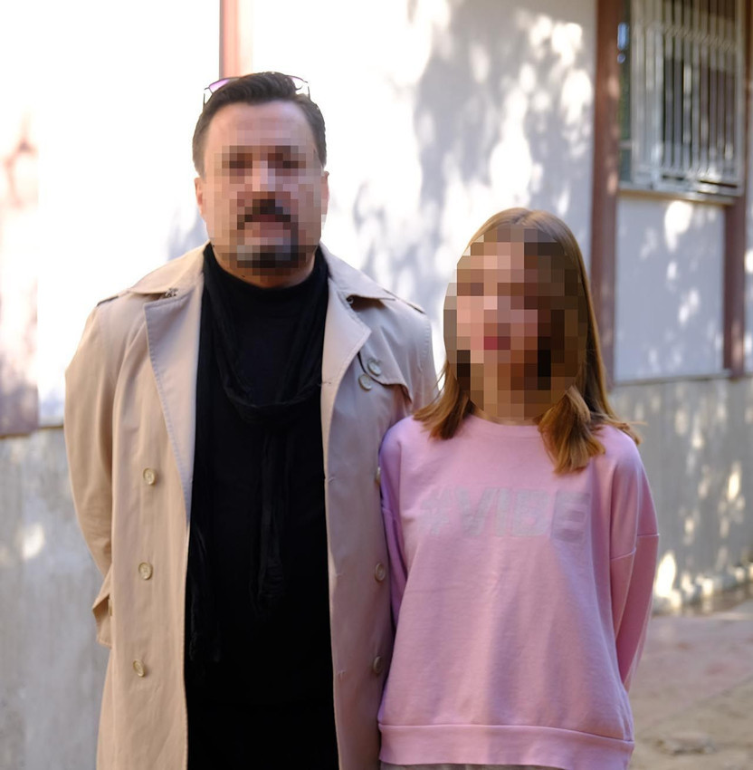 Akran zorbalığının böylesi görülmedi! 12 yaşındaki kızın kapısına bıçakla dayandılar - Resim: 1