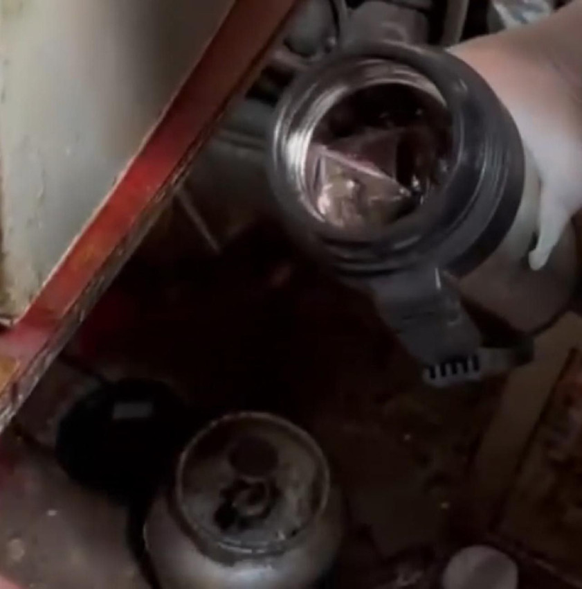 İstanbul'un ''bastonlu dede''siydi... Suçüstü yakalandı - Resim: 2