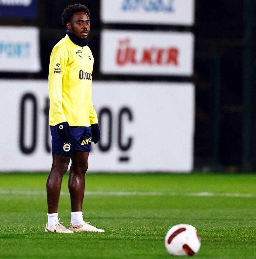 Fenerbahçe'den ayrılan Osayi Samuel'e Süper Lig'den talip çıktı - Resim: 3