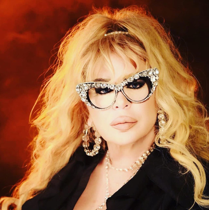 Vasiyetini de açıklamıştı... Türk popunun divası Zerrin Özer'den herkesi üzen haber - Resim: 4