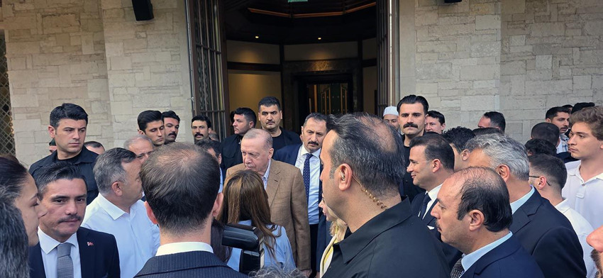 Bu da Cumhurbaşkanı Erdoğan'ın yazlık ''winner ceket'' tercihi - Resim: 3