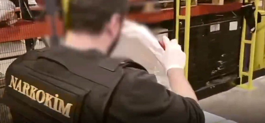 İstanbul Havalimanı'nda yarım tona yakın kokain ele geçirildi - Resim: 4