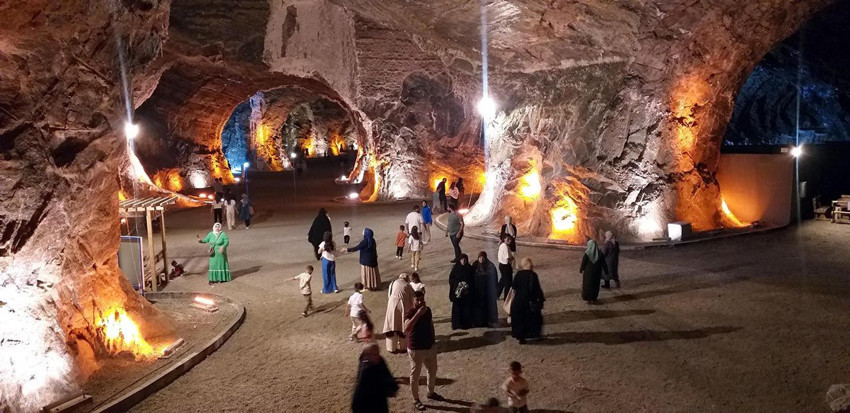Şİfa kaynağı ve doğal klimalı tuz mağarası turistlerin gözdesi oldu - Resim: 2