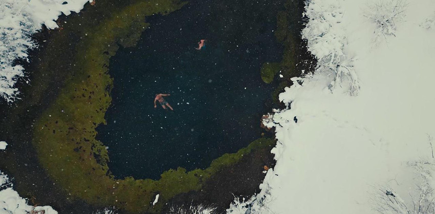 Onları ne soğuk ne de kar yağışı durdurabildi... Mineralli gölde şifa aradılar - Resim: 2