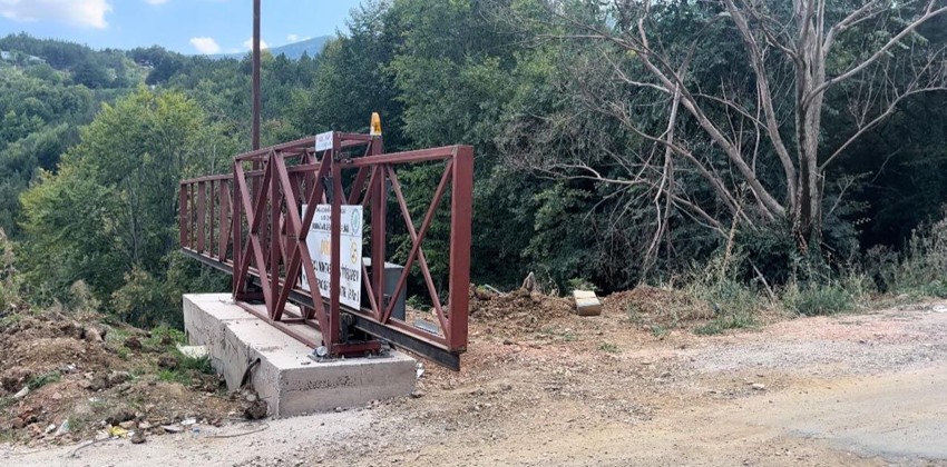 Muhtardan ilginç önlem: Ormanın girişine sürgülü kapı yaptırdı - Resim: 3