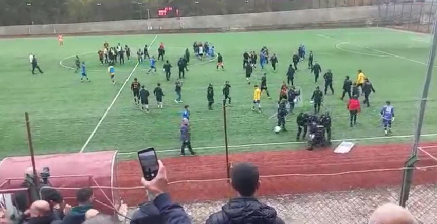 24 kırmızı kartın çıktığı amatör maçta kıyamet koptu - Resim: 3