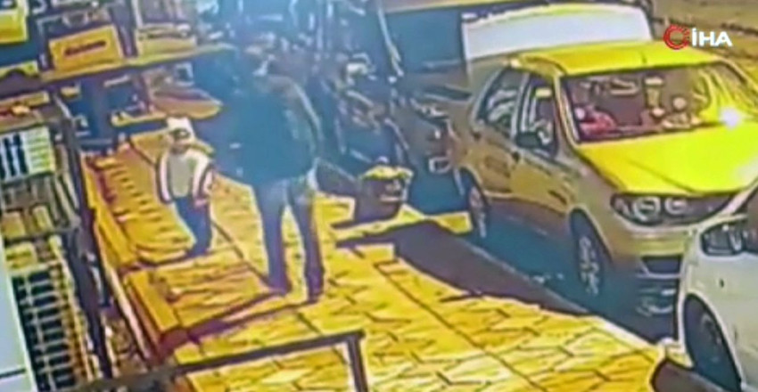 İstanbul'da sokak ortasında küçük kız çocuğunu kaçırmaya çalıştılar - Resim: 3