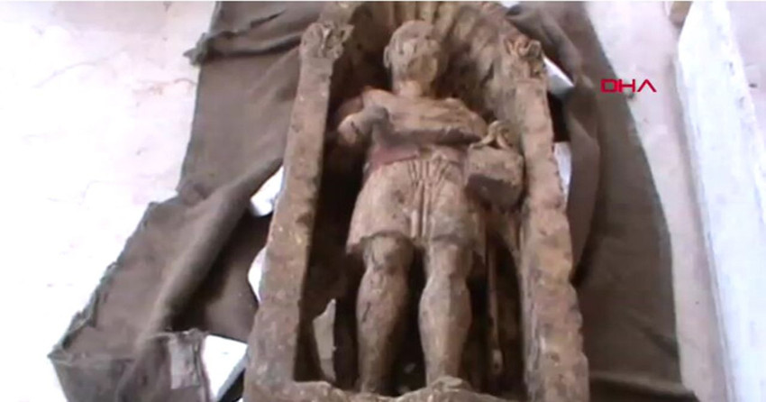 7 yıl önce müzeden çalınan heykel bulundu... ''Düğün hediyesi'' dedi... - Resim: 3