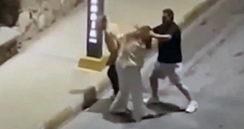 İstanbul'da sokak ortasında kadına şiddet kamerada - Resim: 1