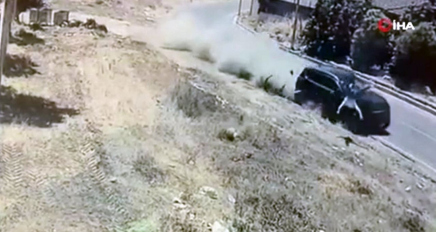 15 yaşındaki trafik canavarı kamerada! Yolda yürüyen adamı ezip geçti - Resim: 3