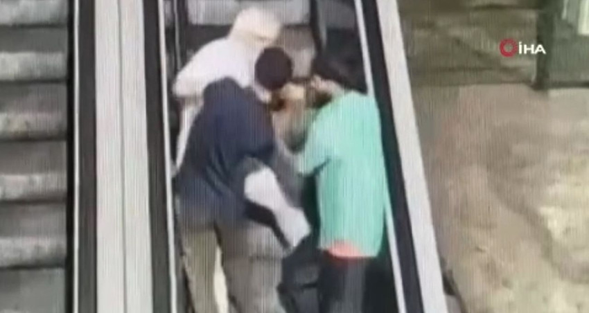 Taksim'in ortasında dehşeti yaşattılar: Yaşlı adamın boğazını sıkıp gasp ettiler - Resim: 4