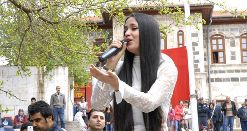 Sesi Çok Güzel'in güzel ismi Mutlu Kaya'dan kahreden haber - Resim: 3