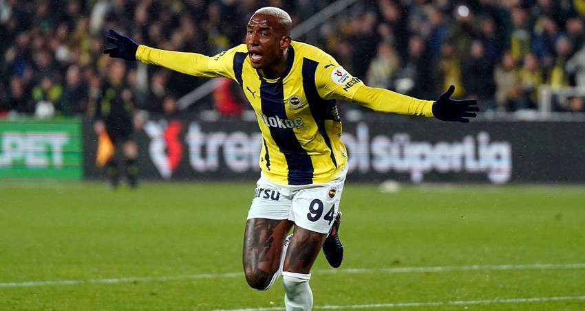 Yeşil sahalara gece yarısı Talisca bombası düştü - Resim: 4