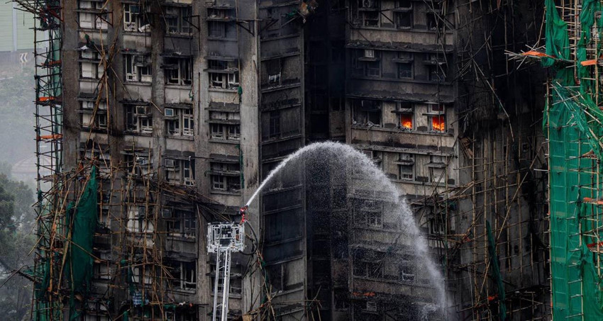 Hong Kong'da 8 gökdelenli sitedeki yangın faciasında can kaybı yükseldi - Resim: 4