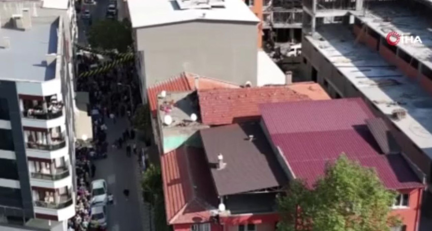 Yine bir mağaza açılışı, yine bir indirim izdihamı.... - Resim: 4