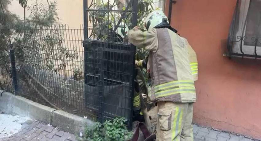 İstanbul'da yangin paniği: 5 katlı binadaki yangın iki apartmana sıçradı - Resim: 3