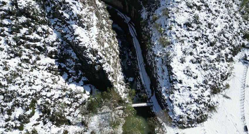 Batı Karadeniz'in saklı cenneti kar gelinliğini giydi - Resim: 1