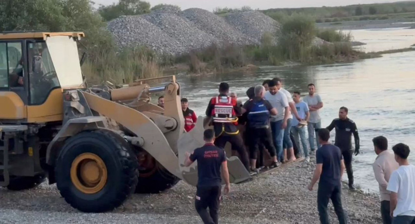 Sular yükselince piknik kabusla bitti: Mahsur kalan onlarca kişi böyle kurtarıldı - Resim: 1