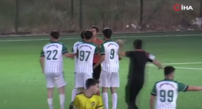 Amatör küme maçında son dakikada gelen gol iptal edildi; ortalık karıştı - Resim: 3