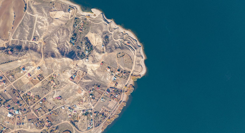 Türkiye'nin bozkırın ortasındaki görtenleri mest eden masmavi cenneti havadan görüntülendi - Resim: 3