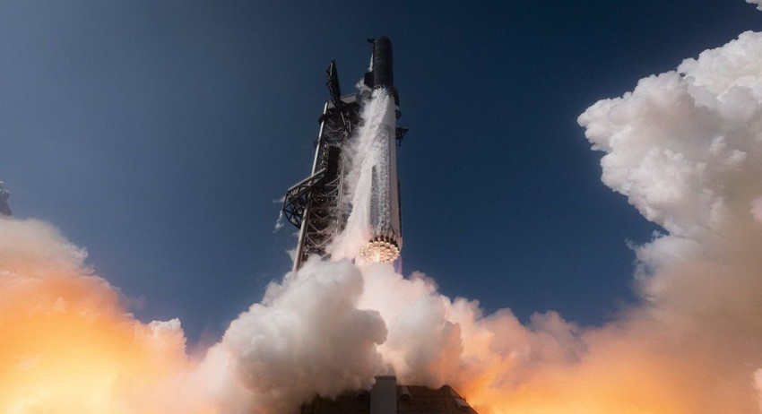 SpaceX Starship V3 ilk uçuşunu yaptı: Okyanusa inen roket infilak etti - Resim: 4