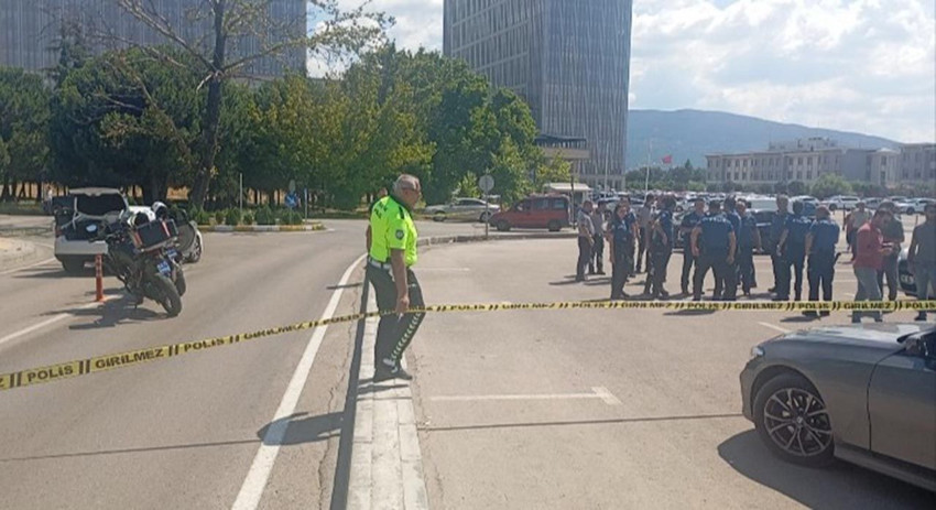 Adliyede silah sesleri! Duruşmaya cephanelikle gelmişler - Resim: 2