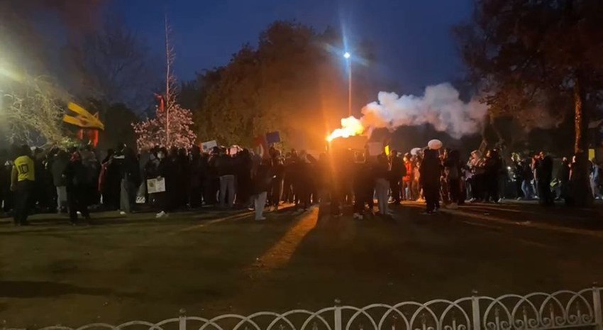 Saraçhane'de göstericilerle polis yine karşı karşıya: Gözaltılar var! - Resim: 1