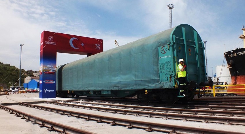 Türkiye'nin en büyük tren feribotu sefere başladı - Resim: 2