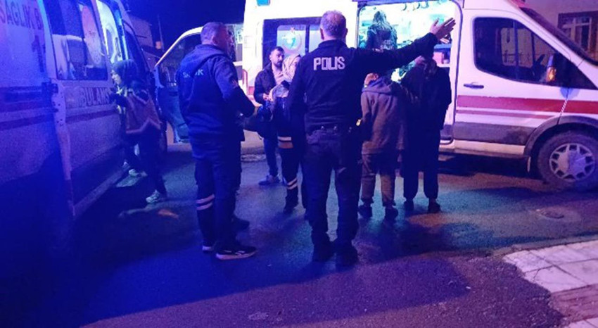 Komşular arasında bıçaklı ve sopalı meydan savaşı: Yaralılar var! - Resim: 2