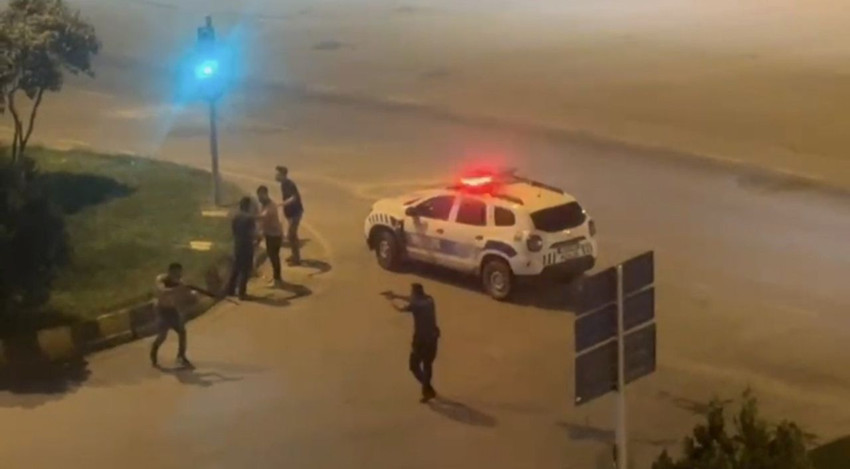 Eli silahlı şehir magandaları polis ile karşı karşıya geldi - Resim: 1