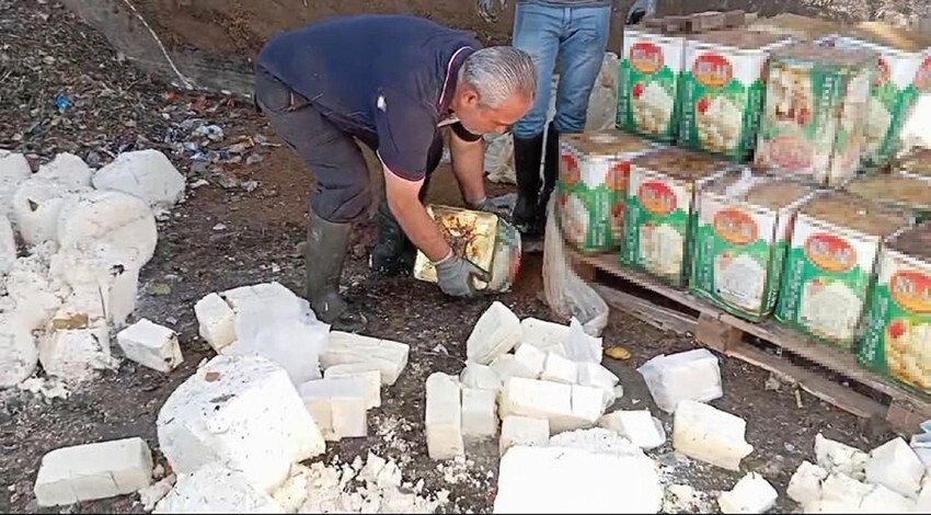 Tam 7 ton ''tarihi geçmiş'' peynir ele geçirildi... - Resim: 2