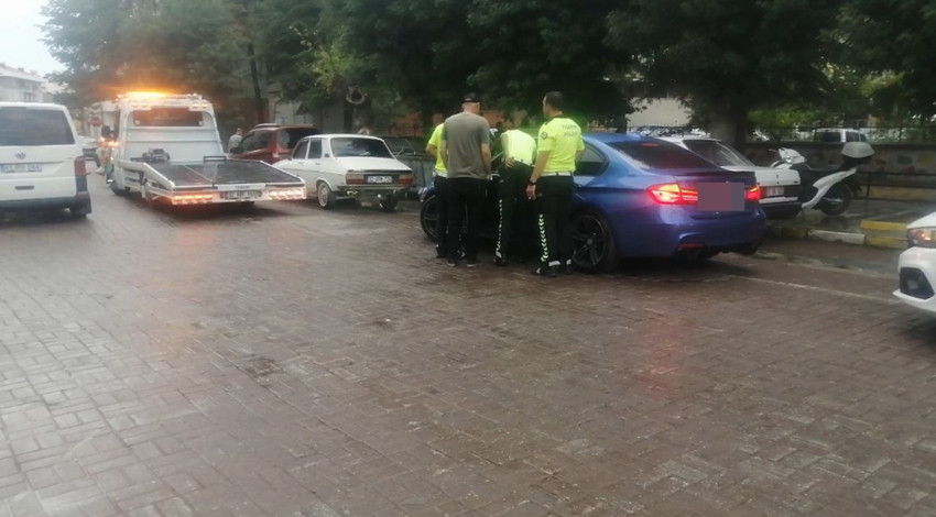 Hükümet konağı önündeki drift vandallığının sonu böyle bitti - Resim: 4