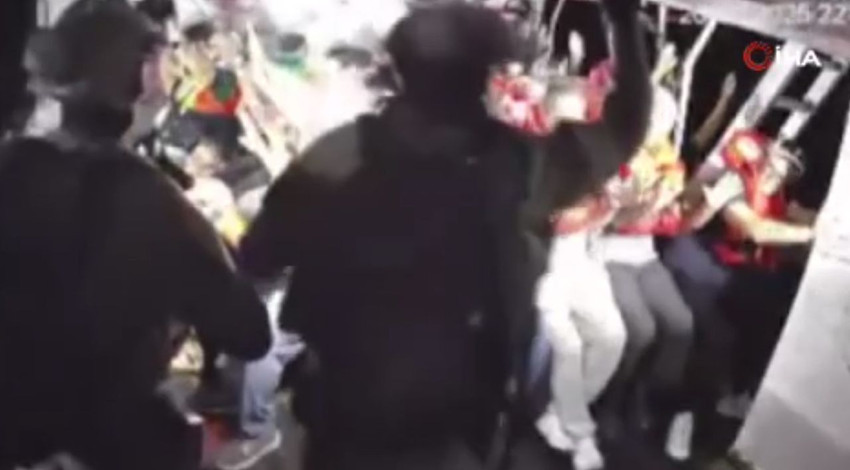 İsrail ordusu Gazze’ye yardım götüren gemiye saldırdı - Resim: 4