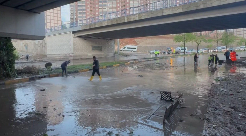 Gaziantep'te süper hücre felaketi: 23 yaralı, 39 okulda eğitime ara verildi! - Resim: 3