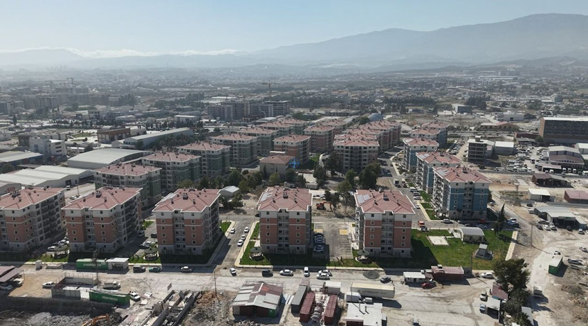 Asrın felaketinde 200 kişiye mezar olmuştu... Hayat aynı yerde yeniden başladı - Resim: 1