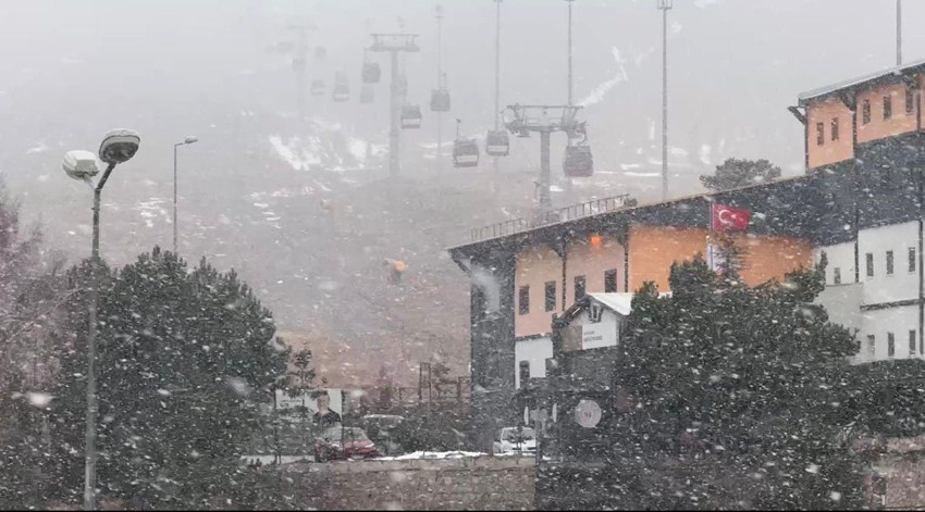 Türkiye'nin beyaz cennetinde lapa lapa kar yağışı - Resim: 4