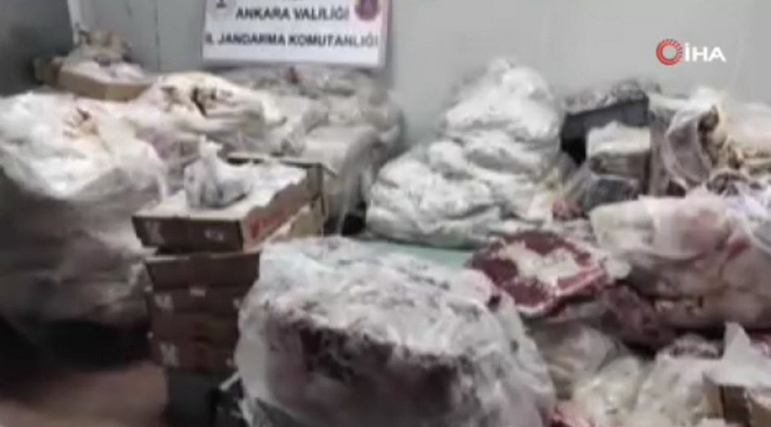 40 tonluk mide bulandıran operasyon: 50 Milyon TL'lik bozuk eti piyasaya süreceklerdi! - Resim: 4