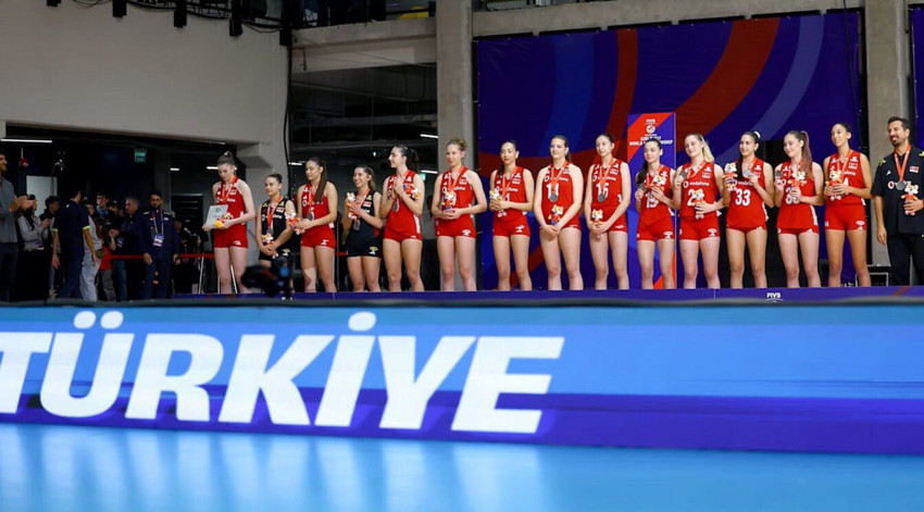 Filenin genç sultanları U17 Kadın Milli Takımımız Dünya İkincisi oldu - Resim: 1