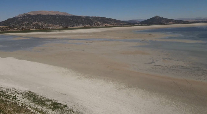 Türkiye'nin 4'üncü büyük gölüydü... Dev göl 2 farklı gölet oldu - Resim: 4