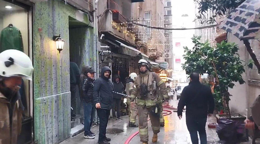 Beyoğlu'nda restoranda yangın paniği - Resim: 3