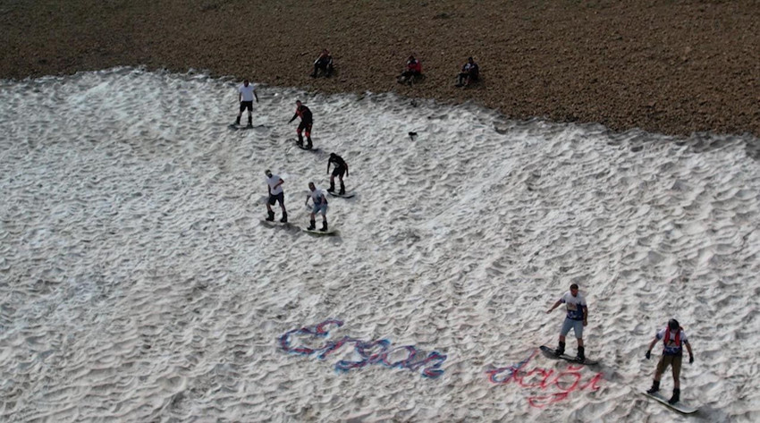 3 bin 200 rakımda kayak ve yüzme keyfi bir arada! - Resim: 2