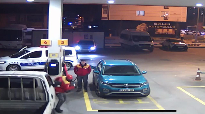 Çalıntı kamyonetle yakıt alırken polis geldi; ortalığı birbirine kattı! - Resim: 3